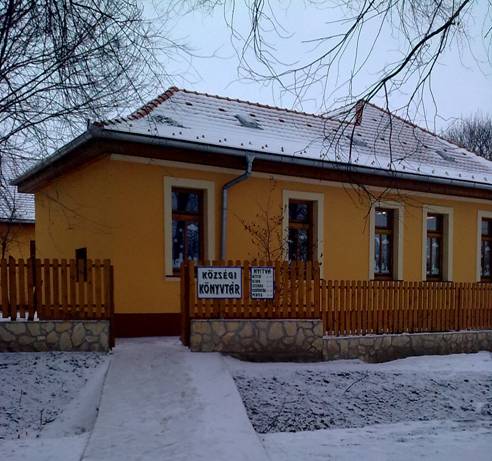 A felújított iskola- és könyvtárépület